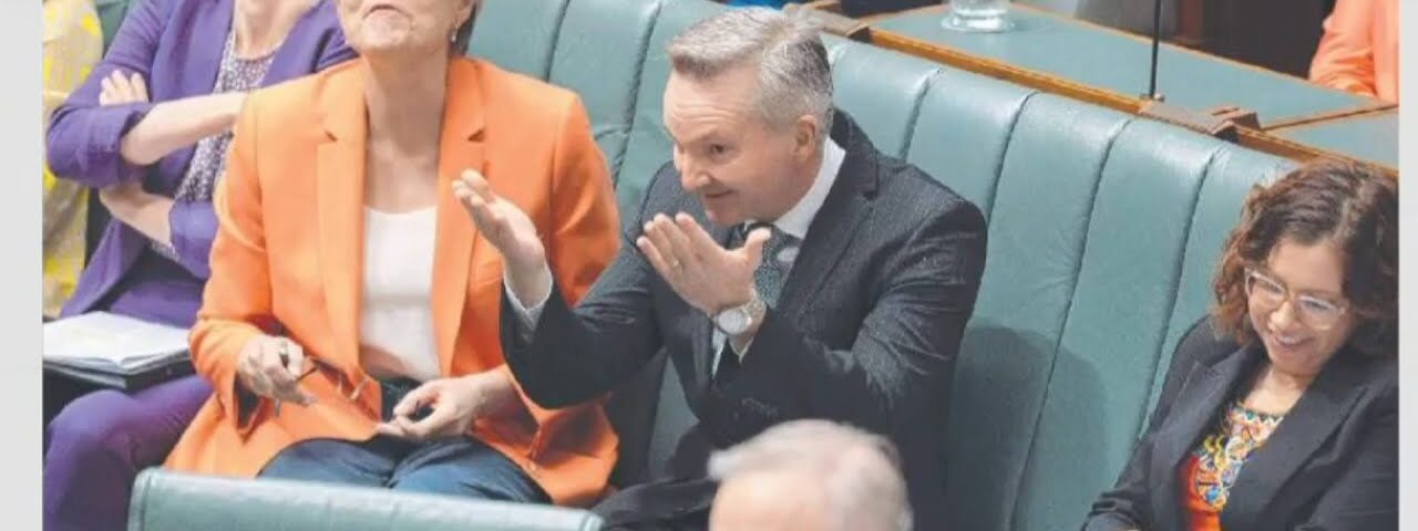 Labor’s final photo shows ‘highly paid protected species’ who continue to ‘kid themselves’